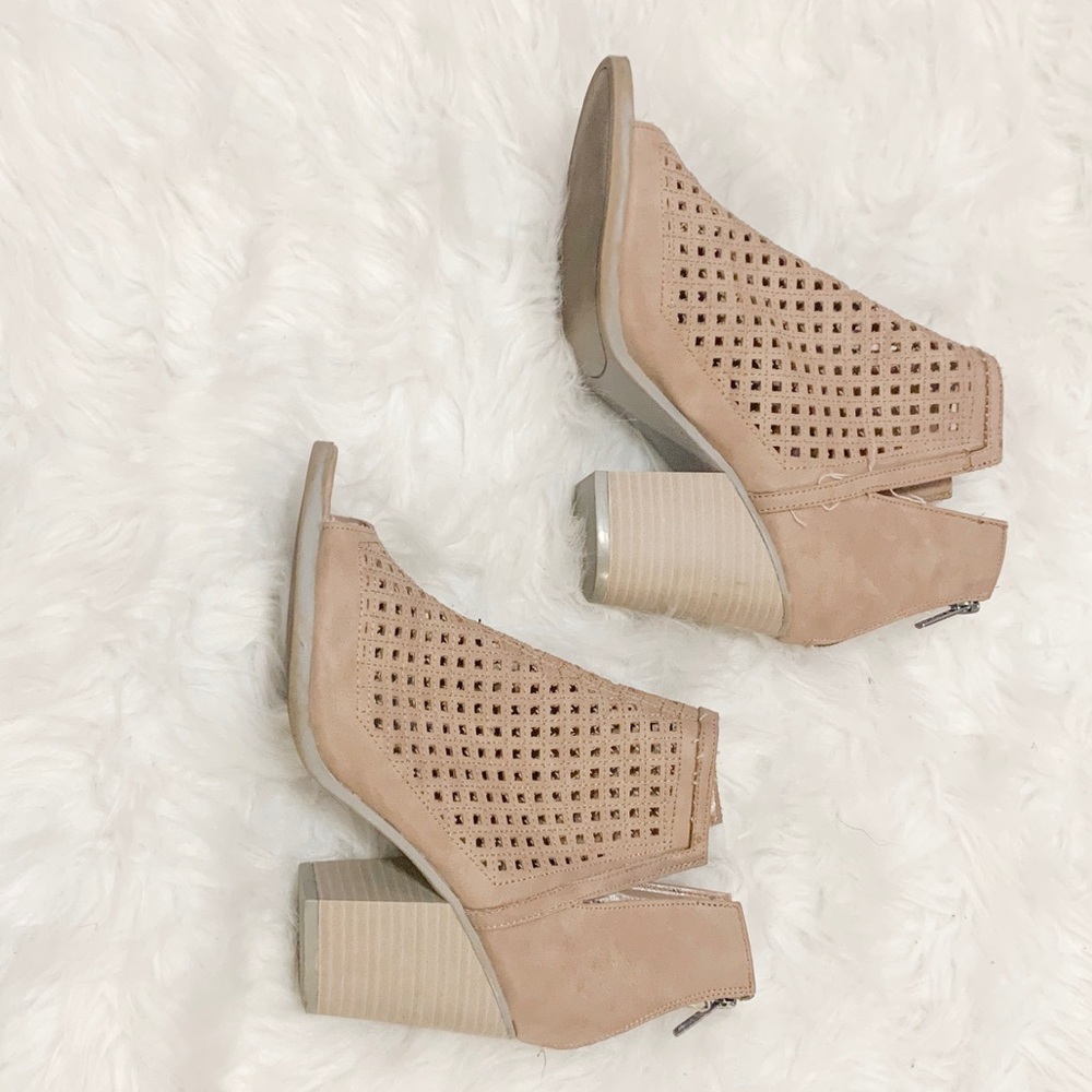 Camaïeu Cream Heel Sandals